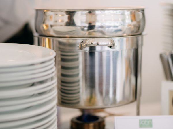 Frische Salate und Beilagen für Catering von Jahn am Kellerplatz in Purbach.